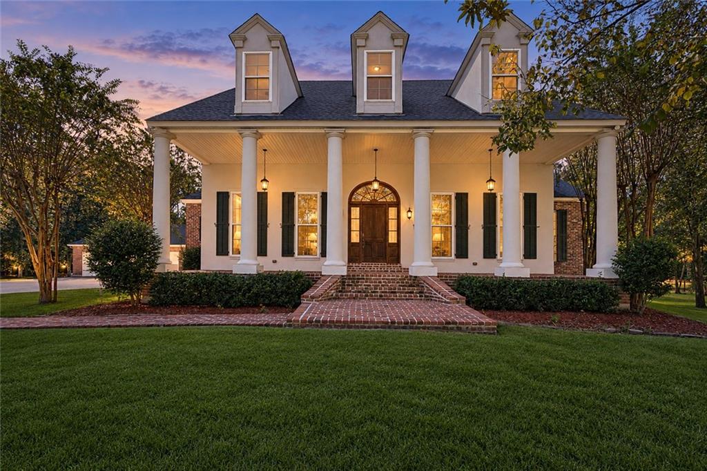 10 IBIS Lane
