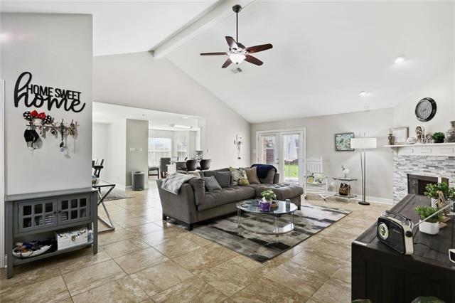 115 SAVANNA Drive