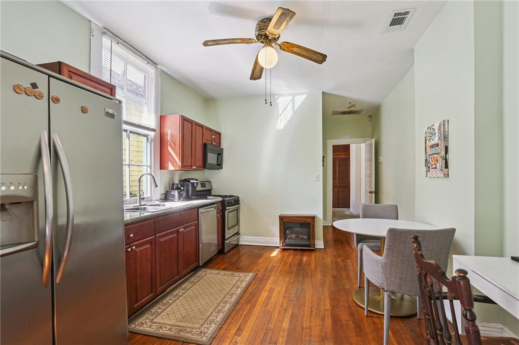 7516-18 WILLOW Street