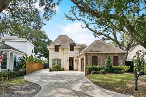 308 TULLULLAH Avenue River Ridge LA 70123