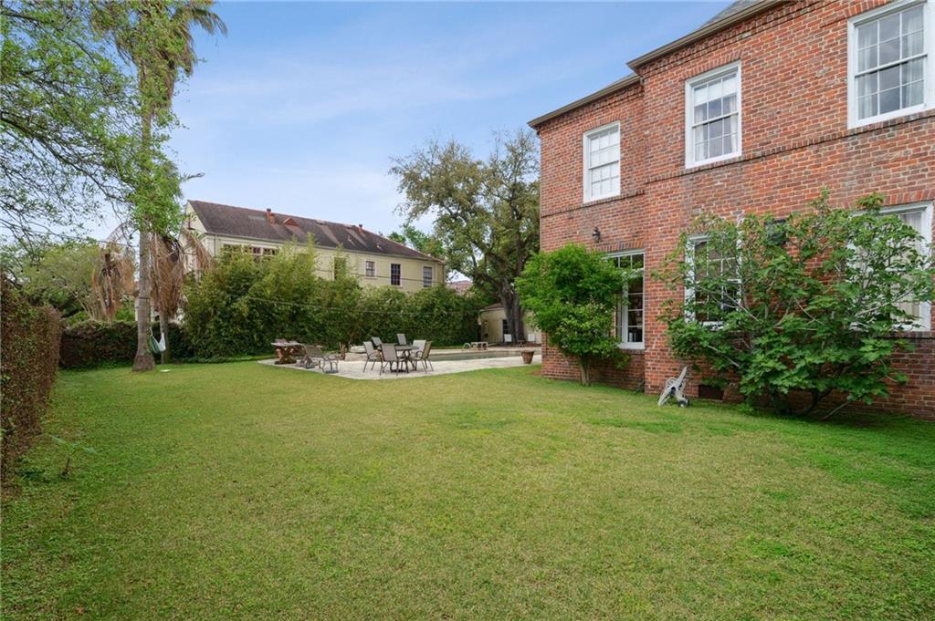 New Orleans, Louisiana 70125, United States, 4 Bedrooms Bedrooms, ,4 BathroomsBathrooms,Residential,Active,103701