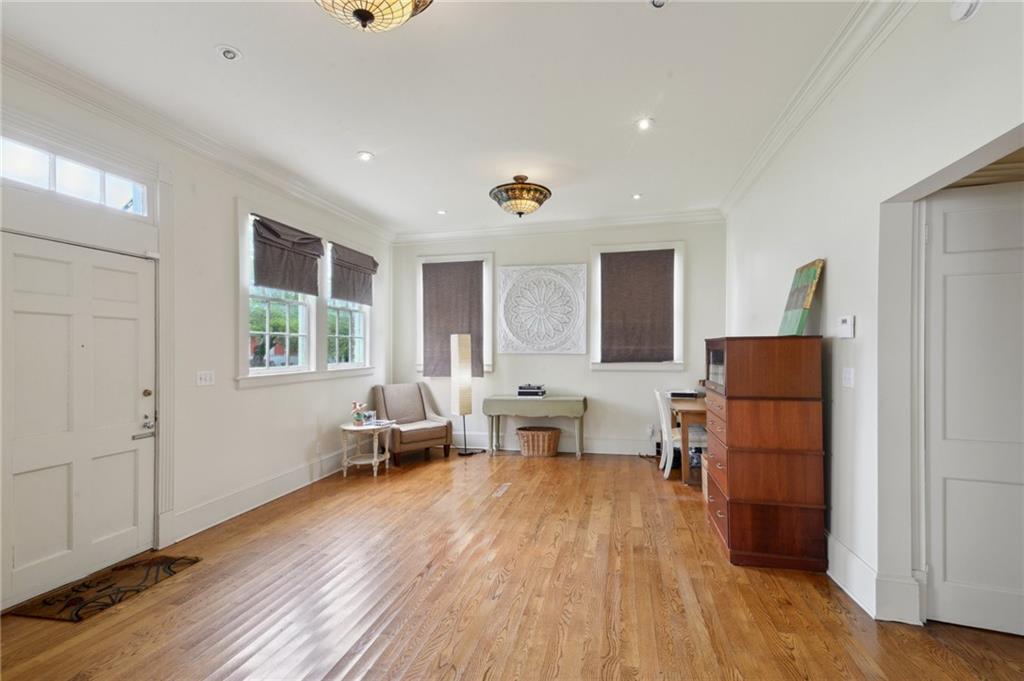 New Orleans, Louisiana 70125, United States, 4 Bedrooms Bedrooms, ,4 BathroomsBathrooms,Residential,Active,103701