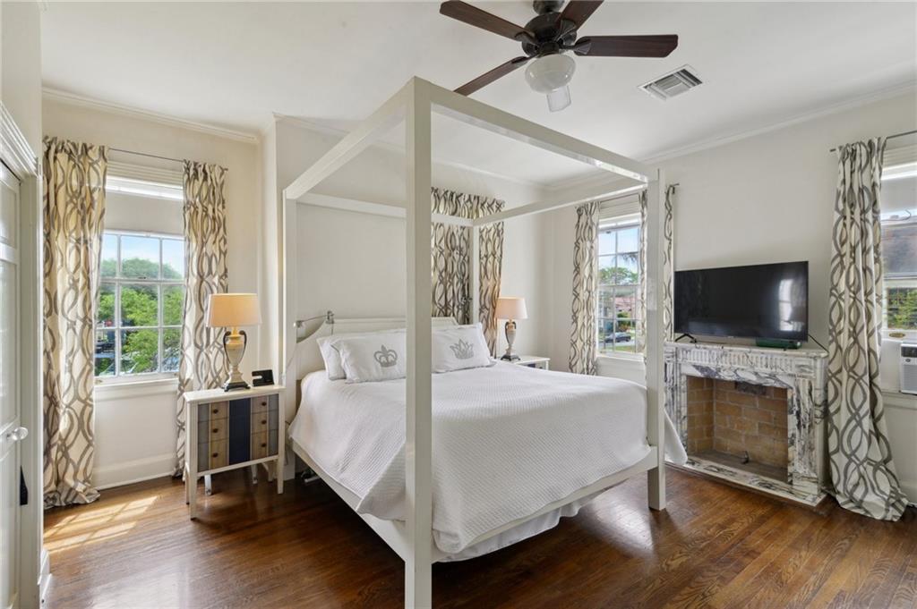 New Orleans, Louisiana 70125, United States, 4 Bedrooms Bedrooms, ,4 BathroomsBathrooms,Residential,Active,103701