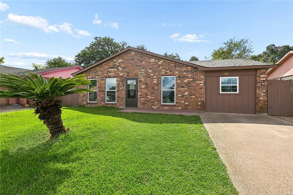 Photo 1 of 8 — 645 EMILE Avenue, Westwego, LA 70094