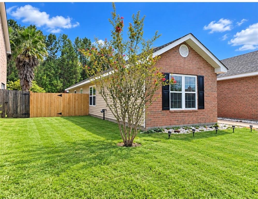 153 PENN MILL LAKES Boulevard