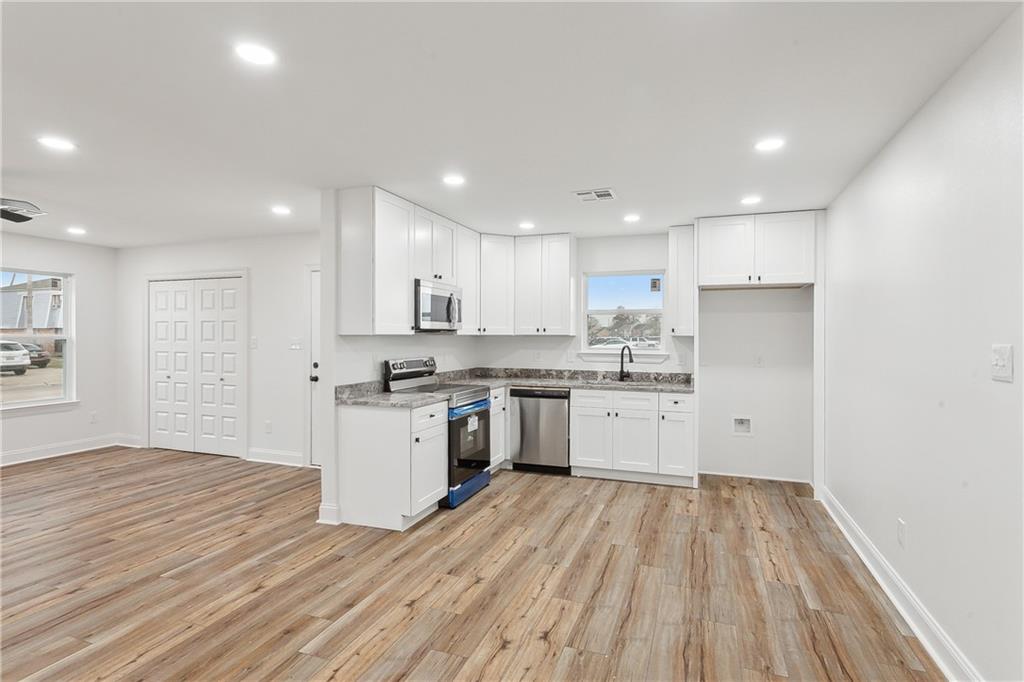1557 W. CHELSEA Road