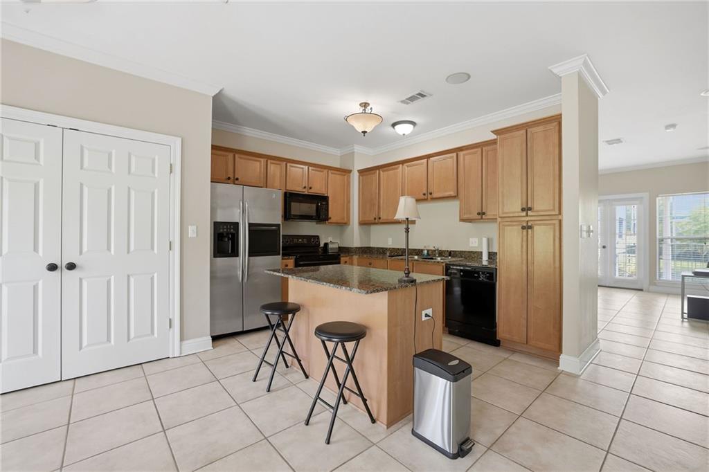 19320 RIVERVIEW Court 100