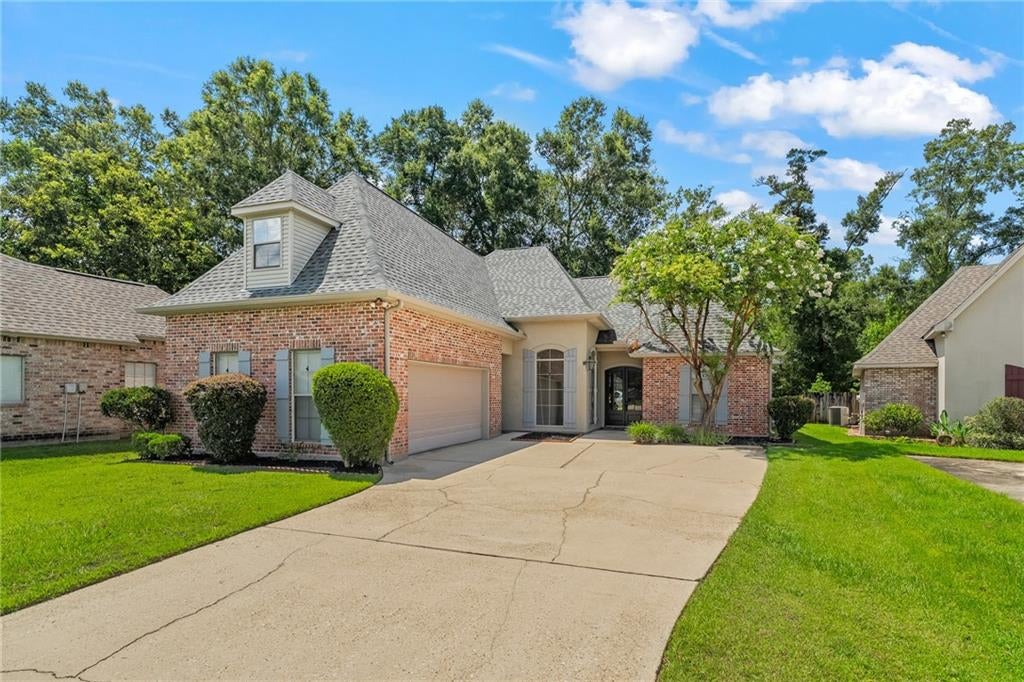 222 RED FOX RUN Boulevard