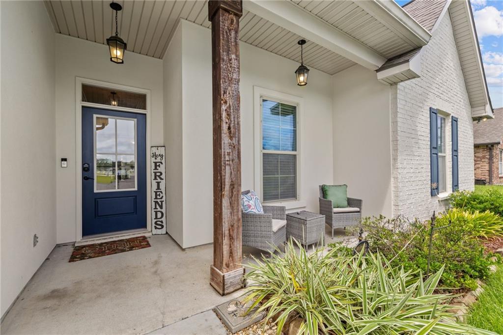 709 ENGLISH OAK Drive