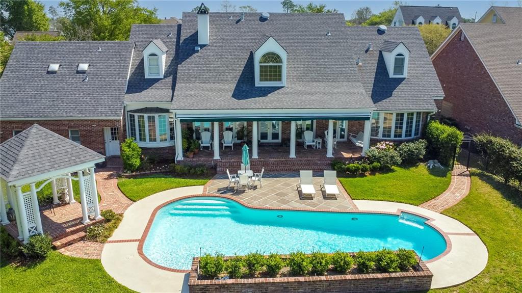 12 MUIRFIELD Drive