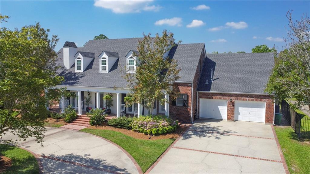 12 MUIRFIELD Drive