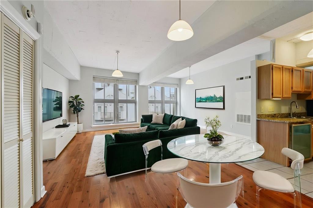 333 JULIA Street 407