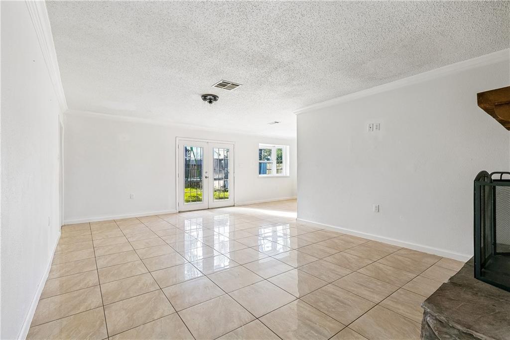 2600 CAMBRIDGE Drive