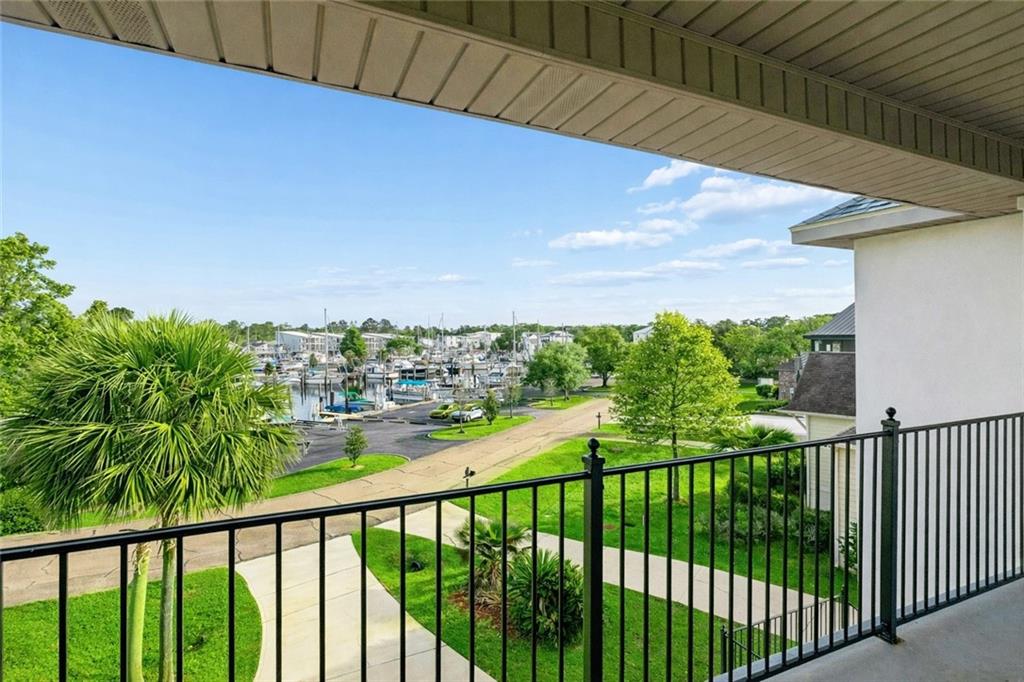 378 MARINA Boulevard