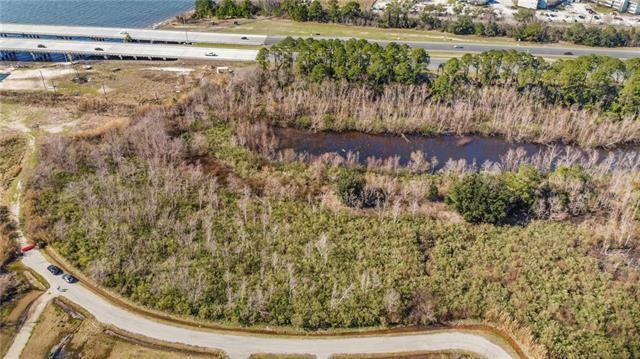 E HOWZE BEACH Road