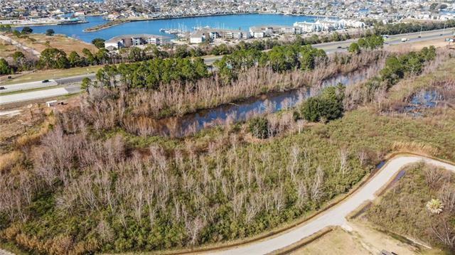 E HOWZE BEACH Road