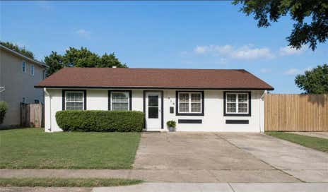 813 OAKWOOD Drive Gretna LA 70056
