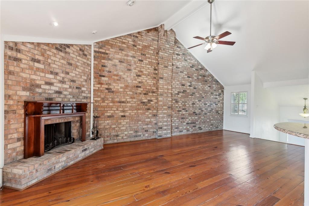 932 OLD METAIRIE Place