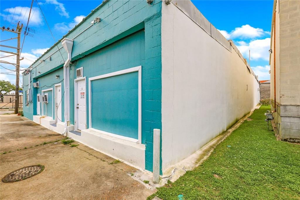 1401 S RENDON Street