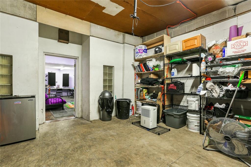 1401 S RENDON Street