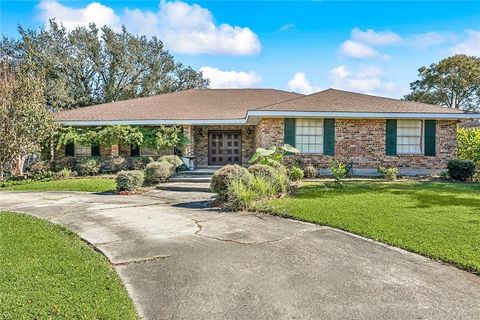 801 MARLENE Drive Gretna LA 70056