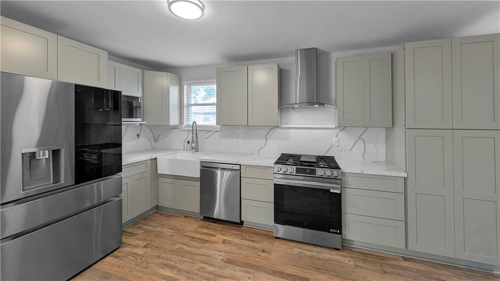 41 W PAMELA Place