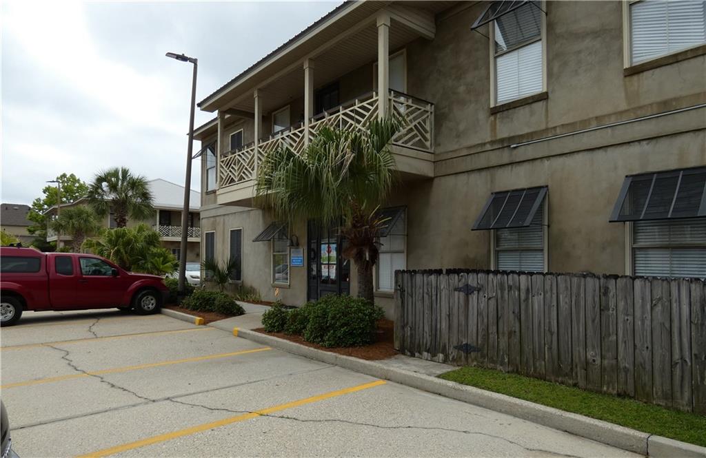 1140-1150 W CAUSEWAY APPROACH
