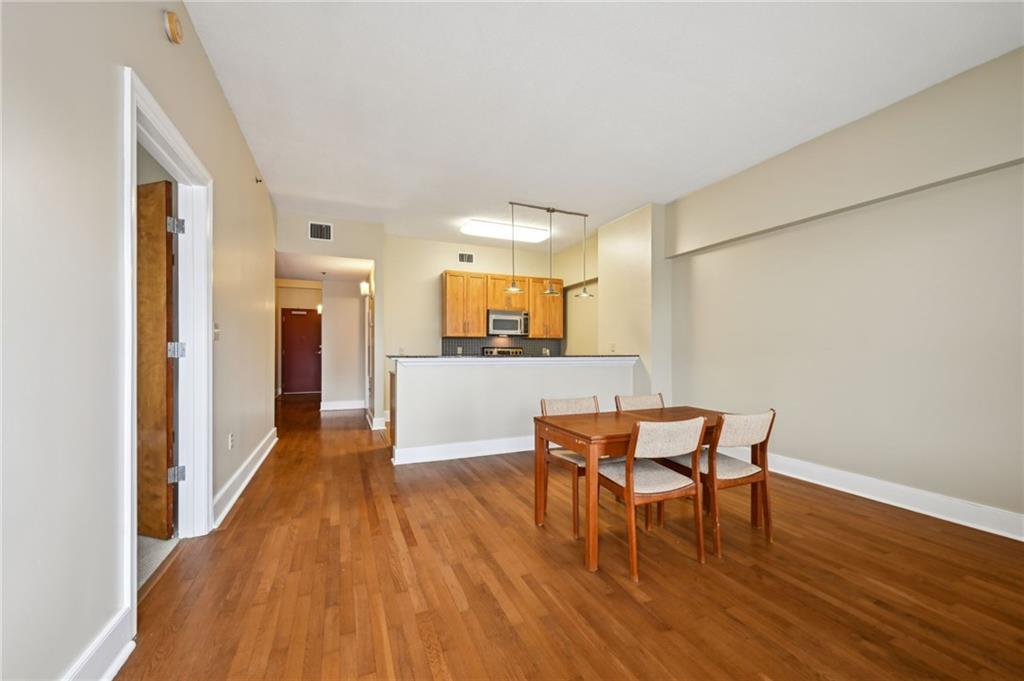 450 JOHN CHURCHILL CHASE Street 205