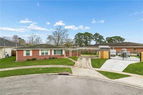 8901 INEZ Drive River Ridge LA 70123