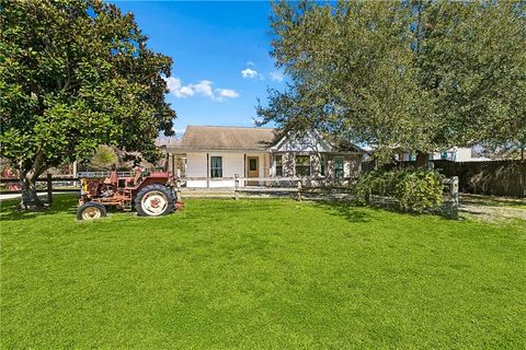 Photo of 516 OAK Road, Belle Chasse, LA 70037 (MLS # 2545780)