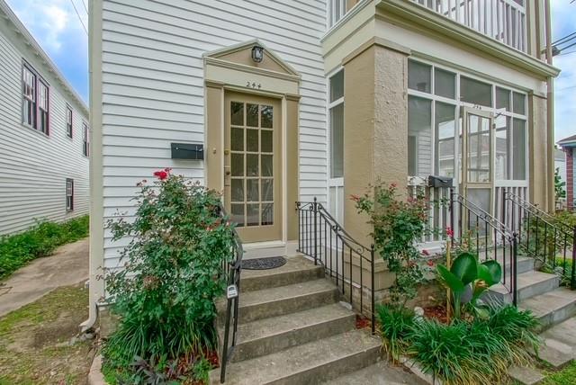 244 46 PACIFIC Avenue