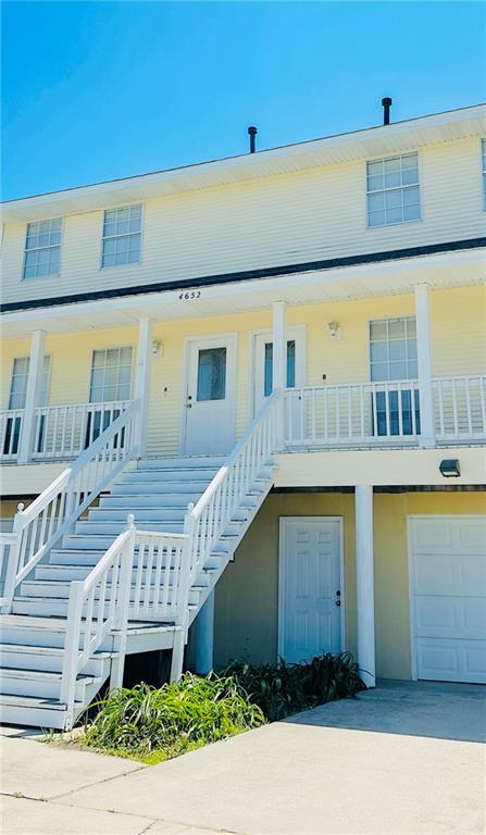 4652 PONTCHARTRAIN Drive