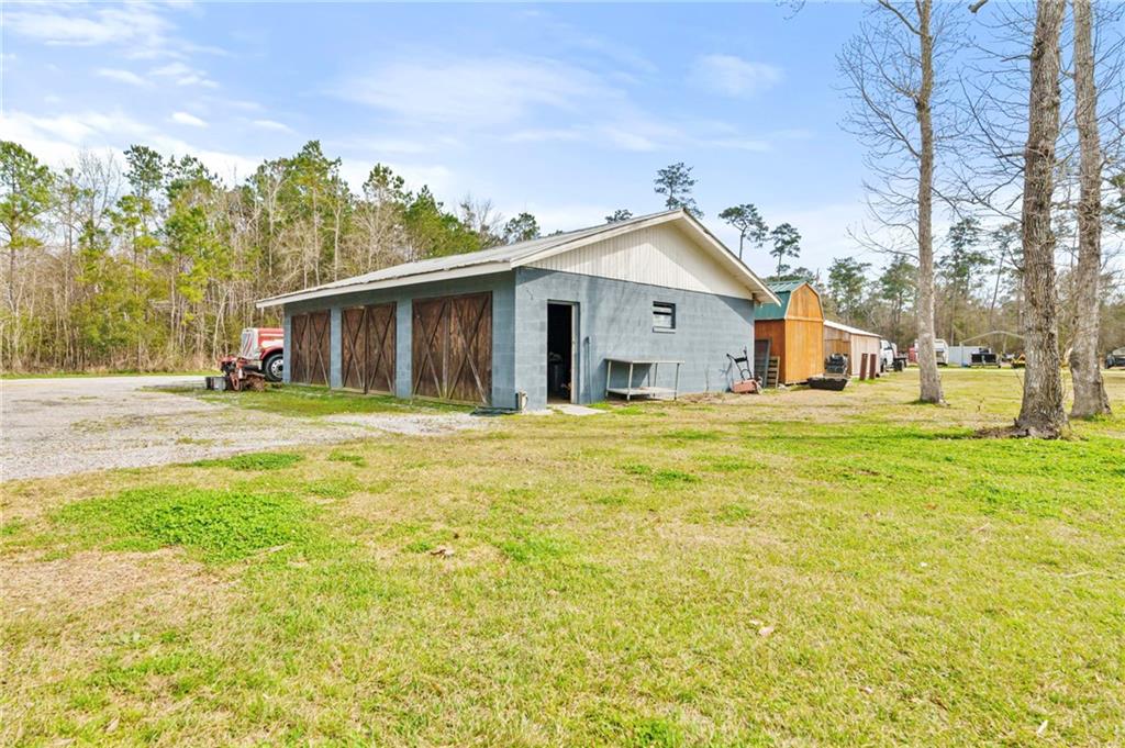 255 INDIAN VILLAGE Road