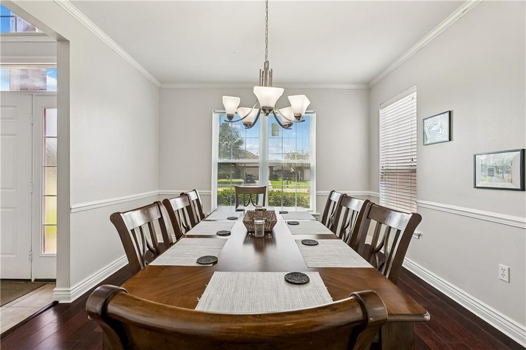 305 FOAL Court