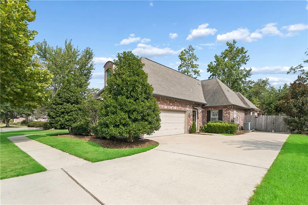 564 EVERGREEN Drive