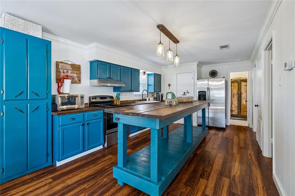 32800 CYPRESS Drive