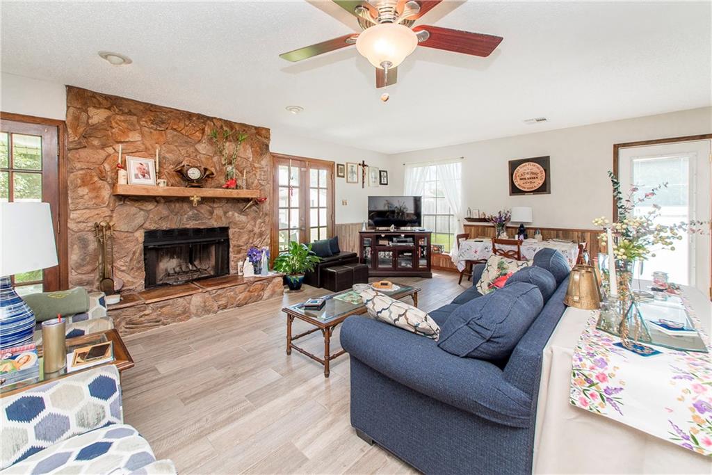 413 EVERGREEN Drive