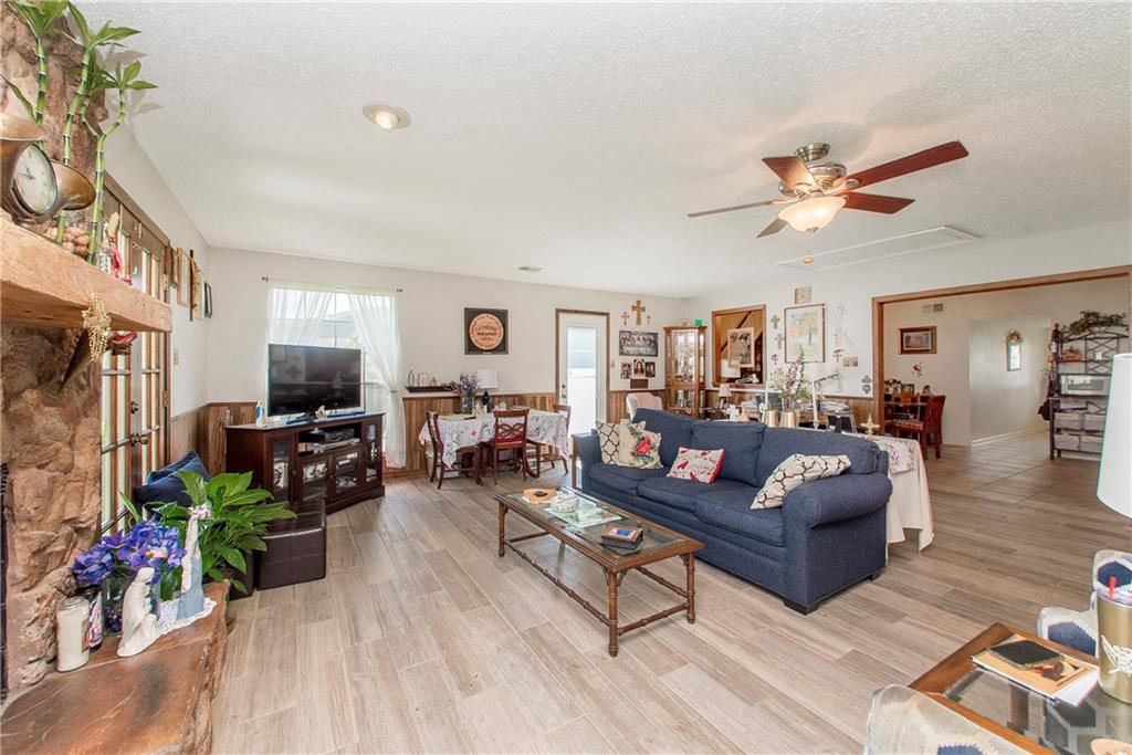 413 EVERGREEN Drive