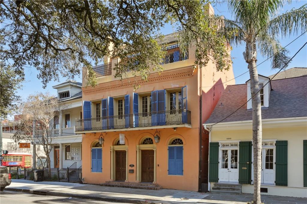 1037 ESPLANADE Avenue