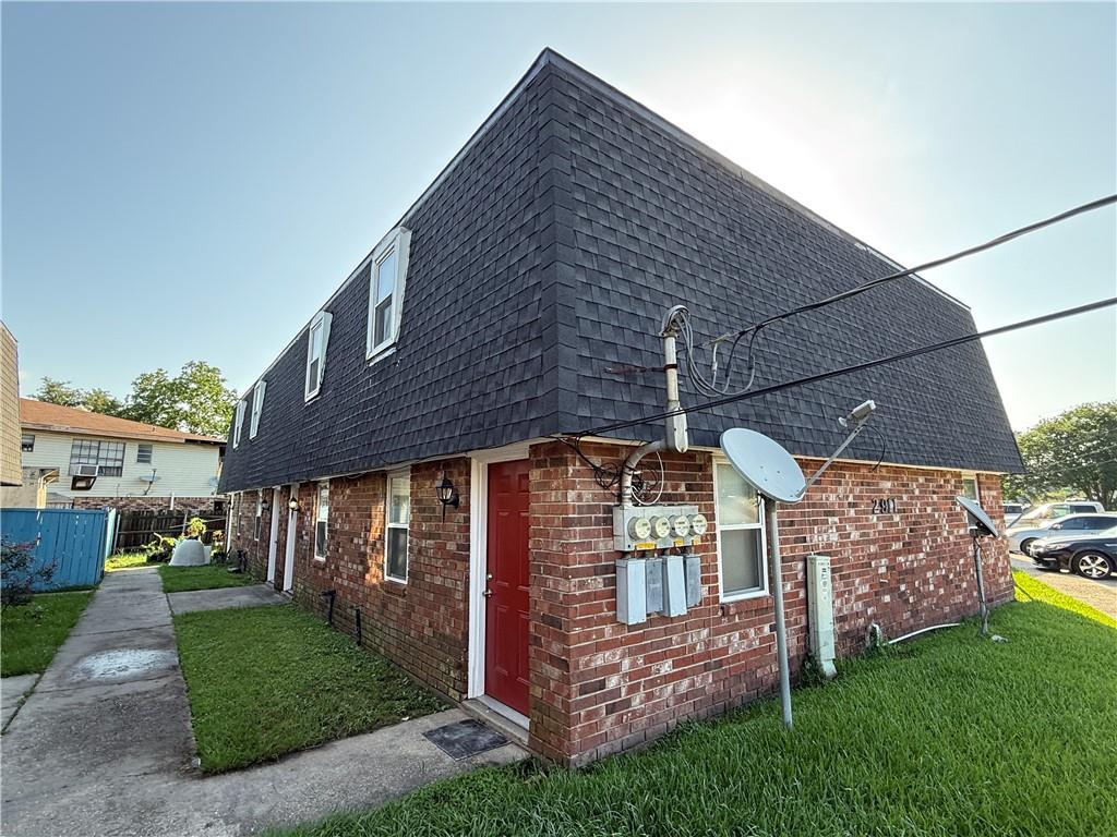 2911 E ST. BERNARD Highway