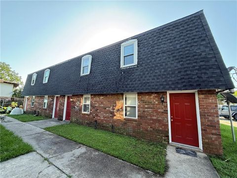 2911 E ST. BERNARD Highway Meraux LA 70075