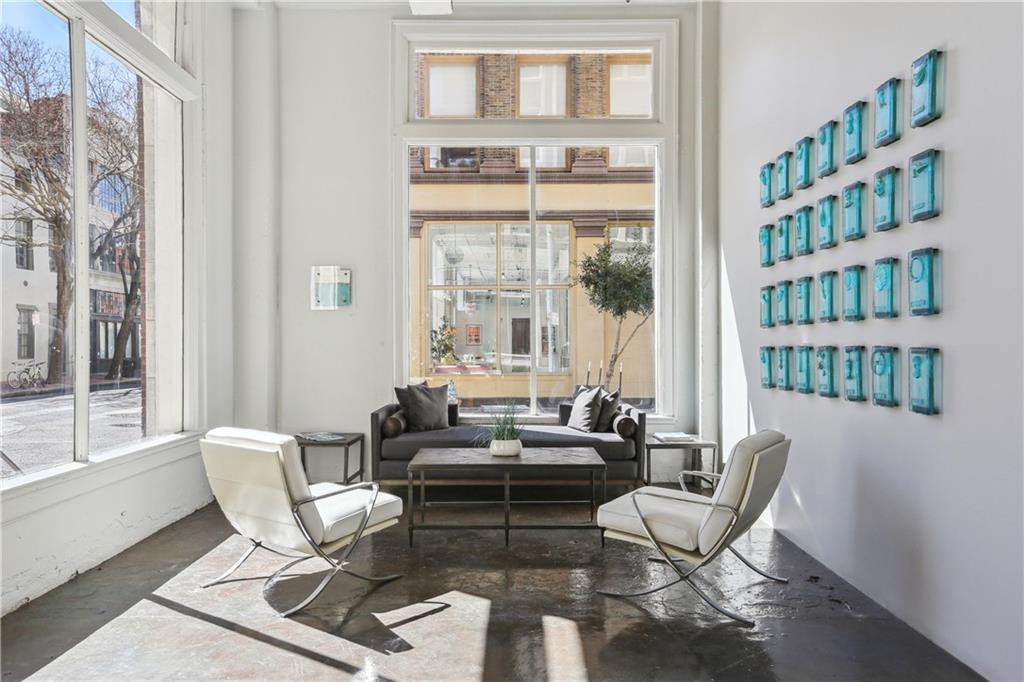 909 LAFAYETTE Street 10