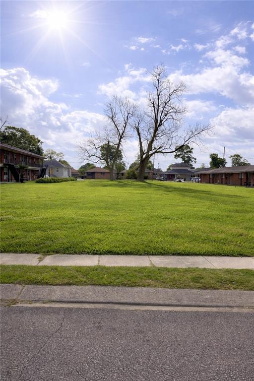Photo 1 of 1 — 3421 PAKENHAM Drive, Chalmette, LA 70043