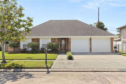 8112 FERRARA Drive Harahan LA 70123