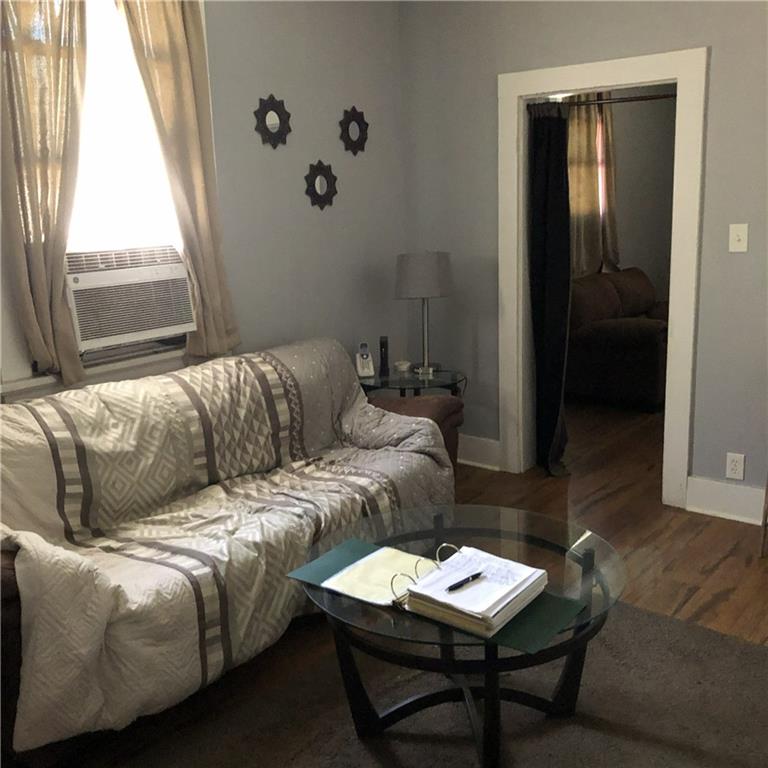 525-527 MONROE Street