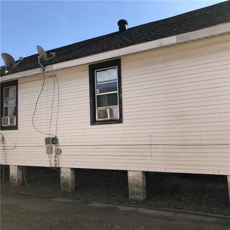 525-527 MONROE Street