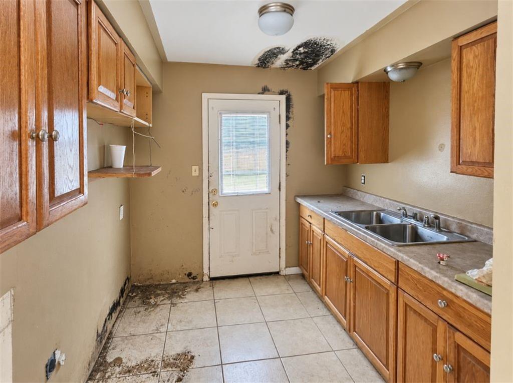 2824 STACIE Drive