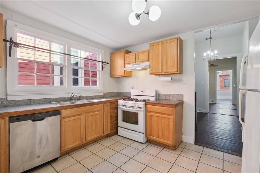 1447 49 N ROMAN Street