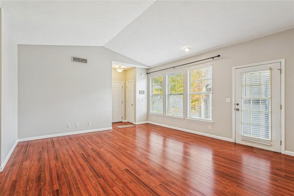 350 EMERALD FOREST Boulevard 2201