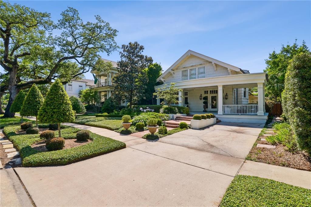 220 AUDUBON Boulevard
